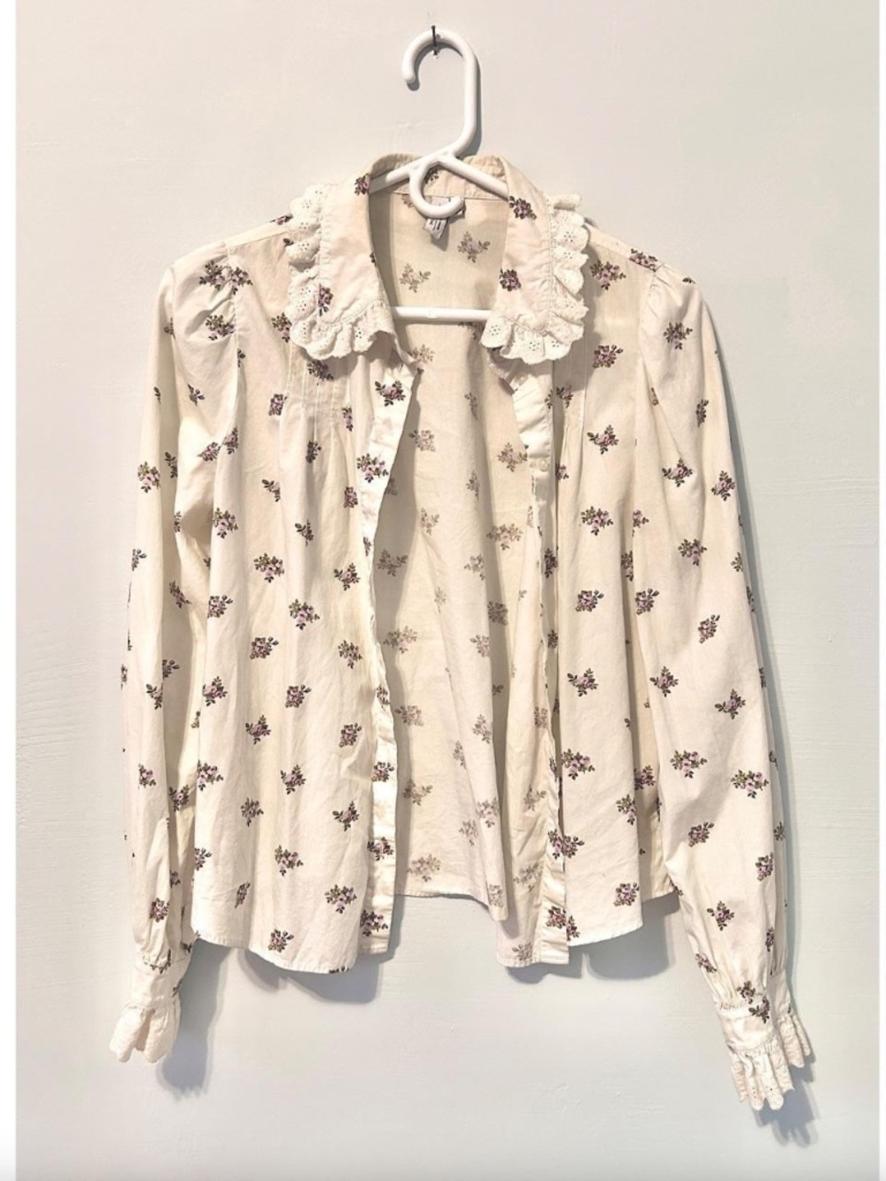 White Floral Lacy Collared Shirt from & Other Stories in a Size 8